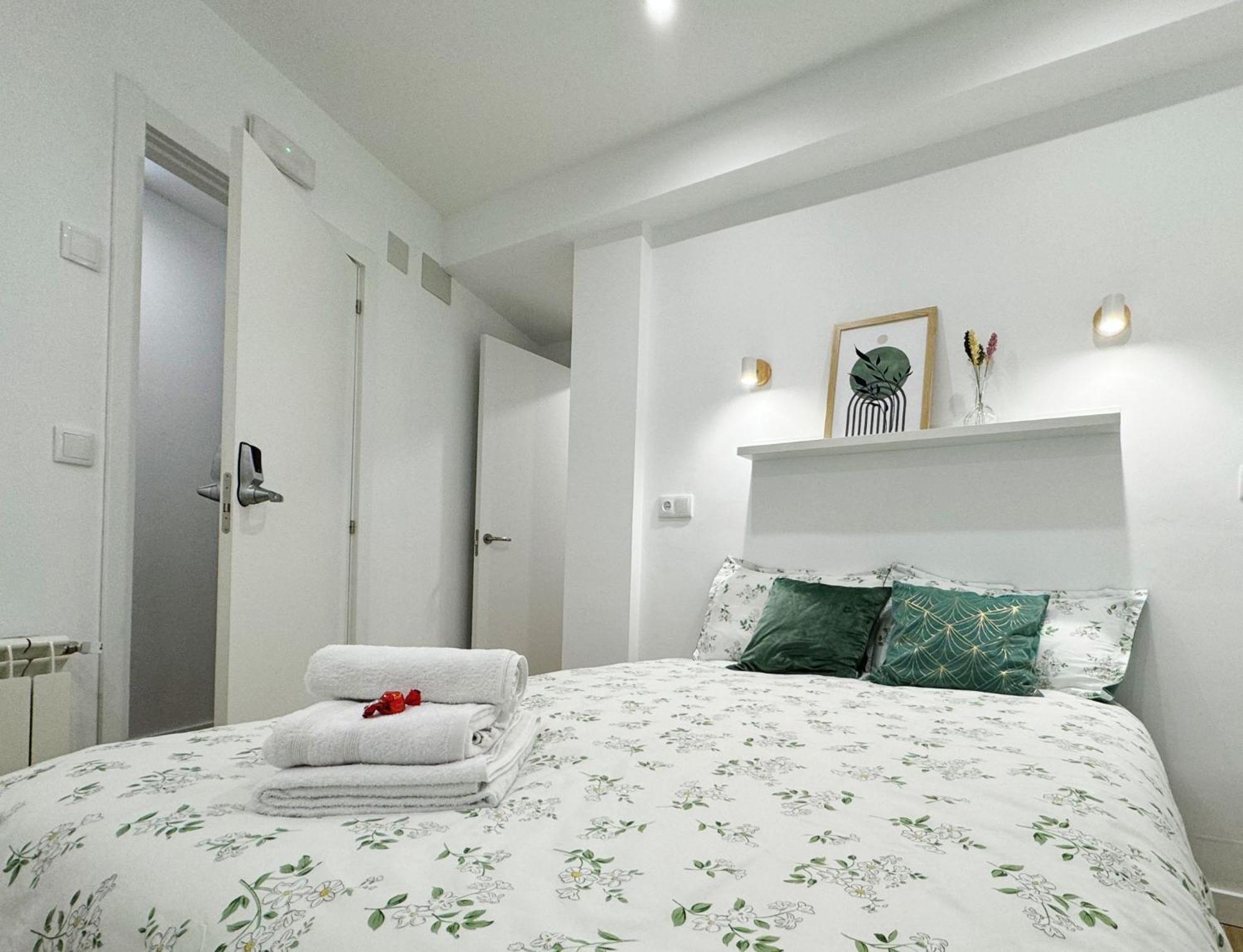Pension Myd La Vega Oviedo Exterior foto